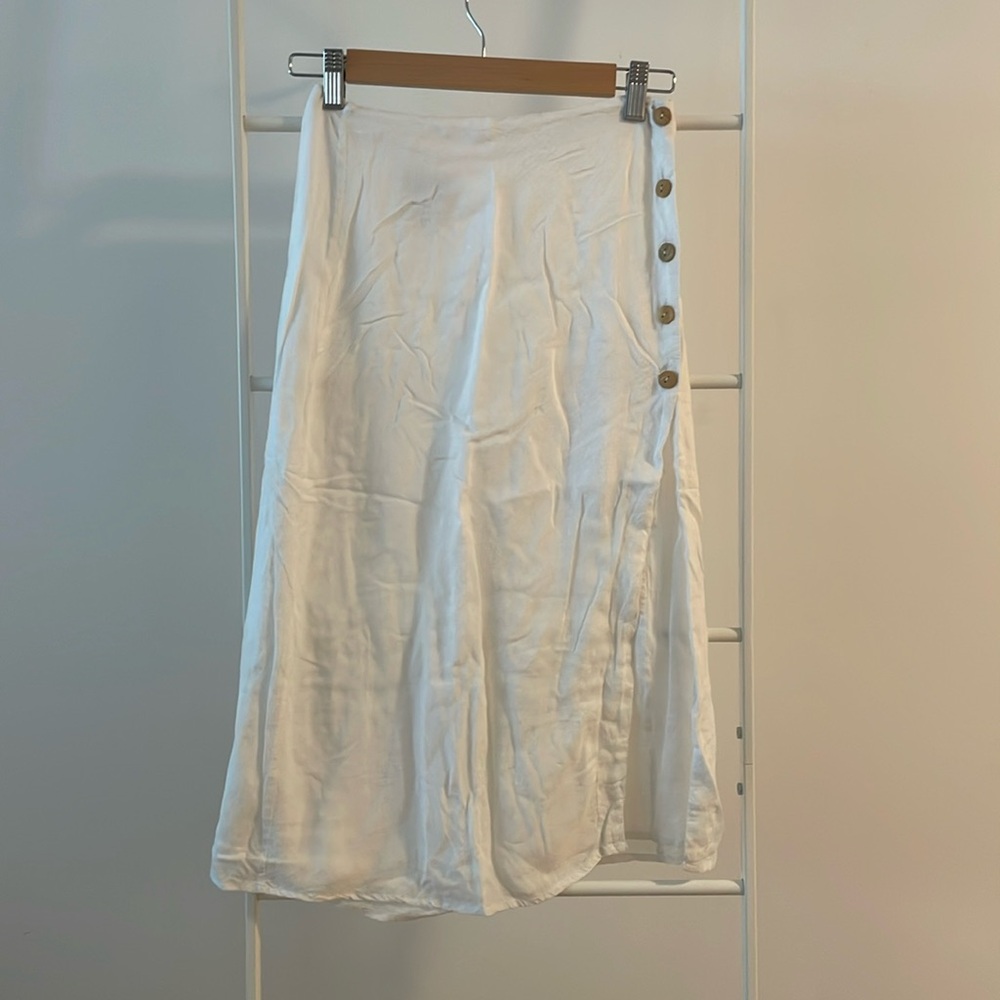 White light high slit midi skirt